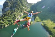 【华体会登陆入口】拜仁慕尼黑半程不败完美收官，创德甲历史纪录强势领跑